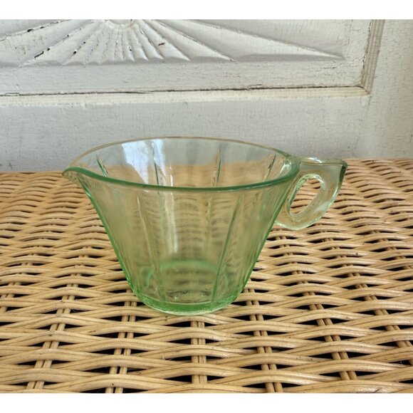 Vintage 30's Green Optic Uranium Glass Creamer Pitcher - Picture 9 of 9